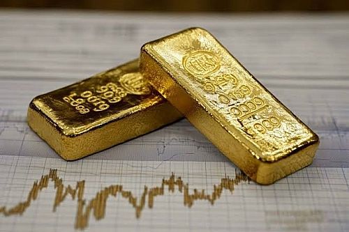 طلا کاهشی شد/ بازار در انتظار سخنرانی رئیس فدرال رزرو